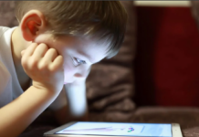 ¿Por qué la OMS recomienda no exponer a niños menores de un año a dispositivos electrónicos?